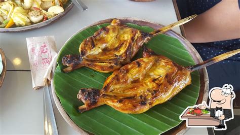 Masskara Chicken restaurant, Bacolod, MXG3+3MH .